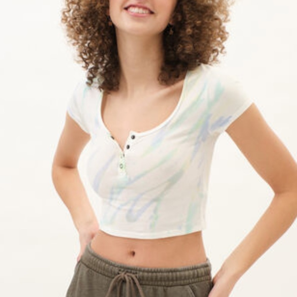 AEROPOSTALE SMALL TIE DYE CROPPED TEE